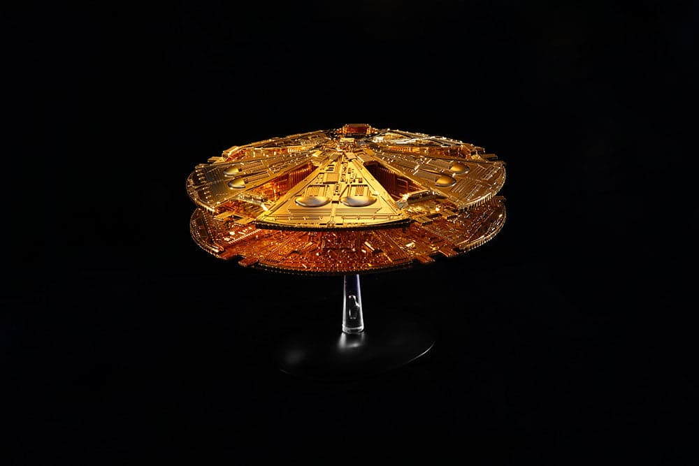 Cylon Basestar - Classic Gold image 3
