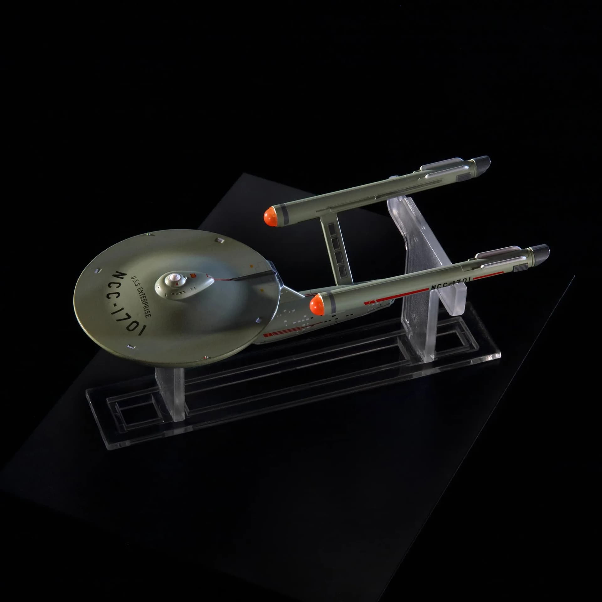 U.S.S. Enterprise (NCC-1701) image 2